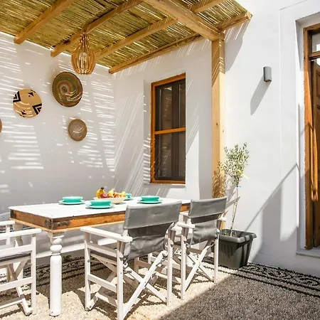 Pera 2-bedroom In The Center Of Líndos