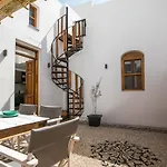 Pera 2-bedroom In The Center Of