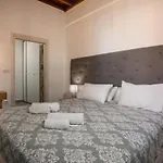 Pera 2-bedroom In The Center Of