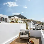 Pera 2-bedroom In The Center Of *
