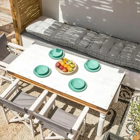 Feriehus Pera 2-bedroom In The Center Of