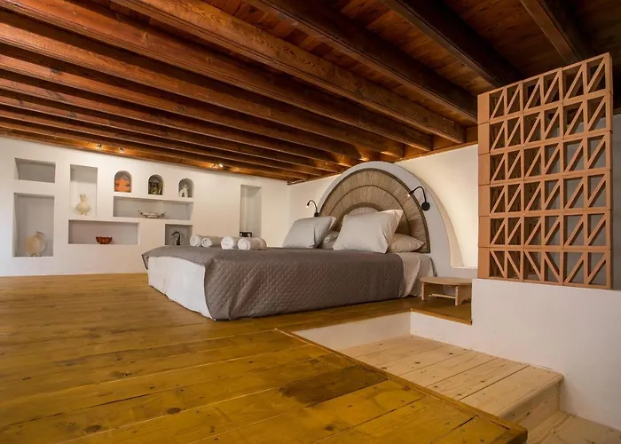 Pera 2-bedroom In The Center Of *