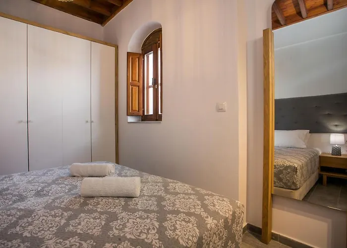 Casa de Férias Pera 2-bedroom In The Center Of *