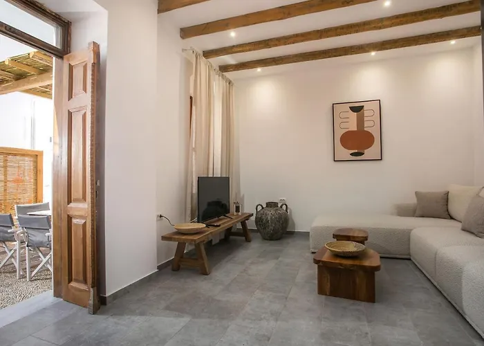 Pera 2-bedroom In The Center Of Feriehus *