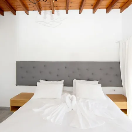 Pera 2-bedroom In The Center Of Dom wakacyjny Líndos