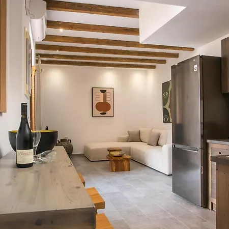 Pera 2-bedroom In The Center Of