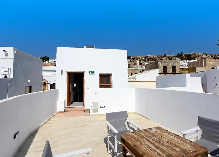 Pera 2-bedroom In The Center Of Líndos